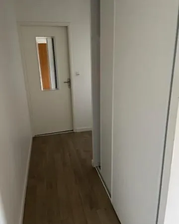 Leclerc 217 Apartment *
