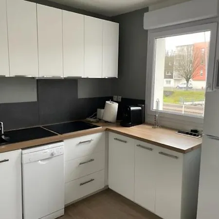 Leclerc 217 Apartment *